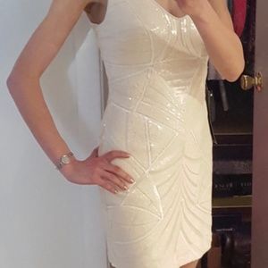 NWT Bebe fully sequined double V Bodycon CREAM mini dress